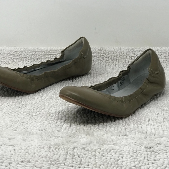 L.L. Bean Shoes - LL Bean Nude Tan Ballet Flats Leather Sz 8.5